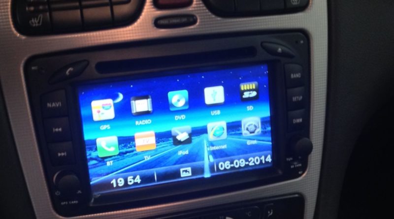 Comand Nachbau Nav-Tech Radio/Navi Navigen MB-12 Erfahrungen Der Pade image 1