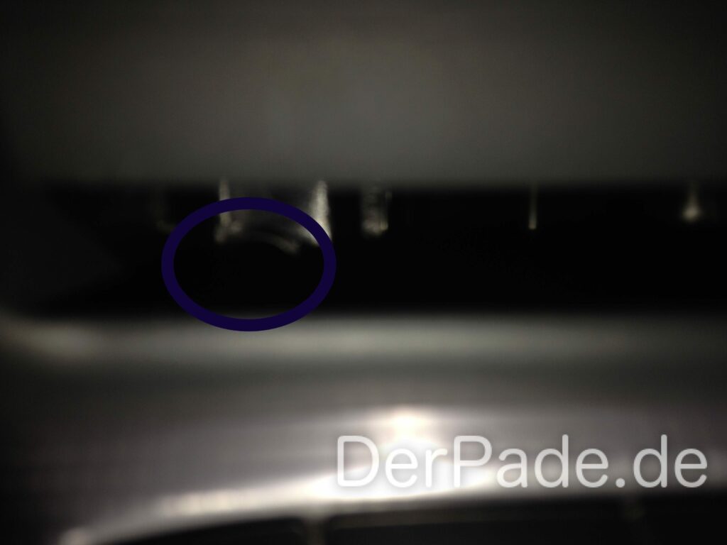 Guide: Remove Mercedes W203 Radio Der Pade image 4