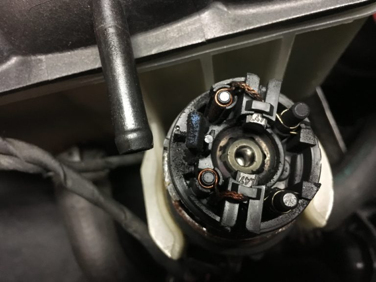 Mercedes-Umwälzpumpe-Kohlenabrieb Mercedes-Umwälzpumpe-Kohlenabrieb