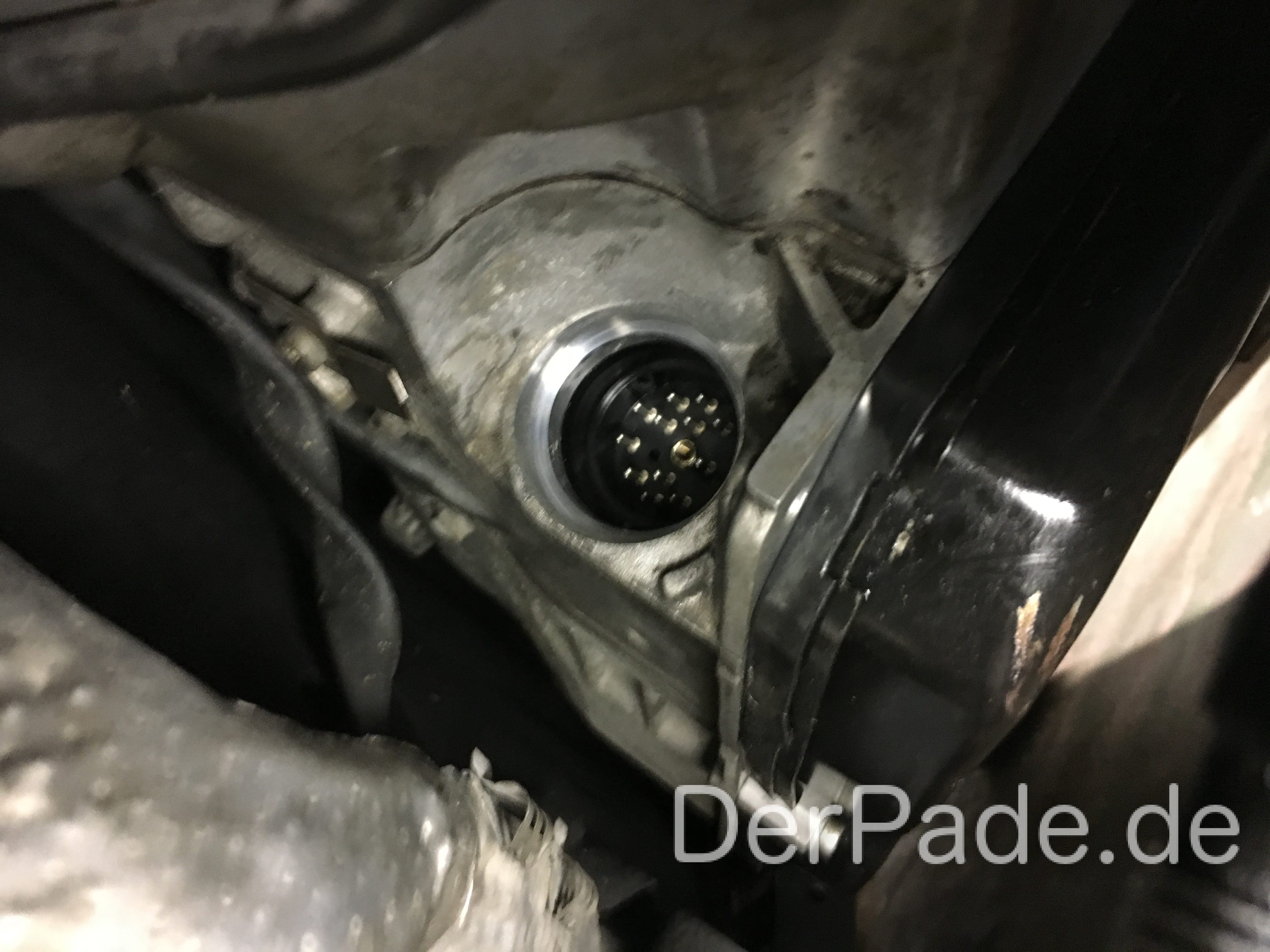 Automatikgetriebe vom Mercedes W 211Typ 722.6 (Teil) Ölwechsel  Wandlerüberbrückung und Öl im Stecker 