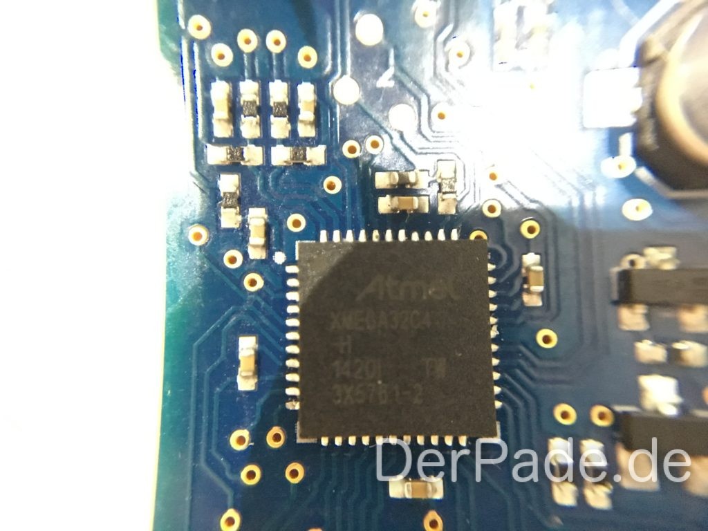 M3D Micro - Das Mainboard besitzte einen Atmel Xmega32C4 Micocontroller.