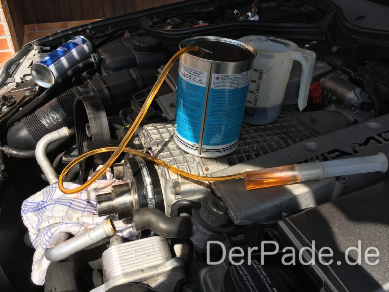 C32 AMG SLK32 AMG Kompressor Ölwechsel - Neues Öl C32 AMG SLK32 AMG Kompressor Ölwechsel - Neues Öl