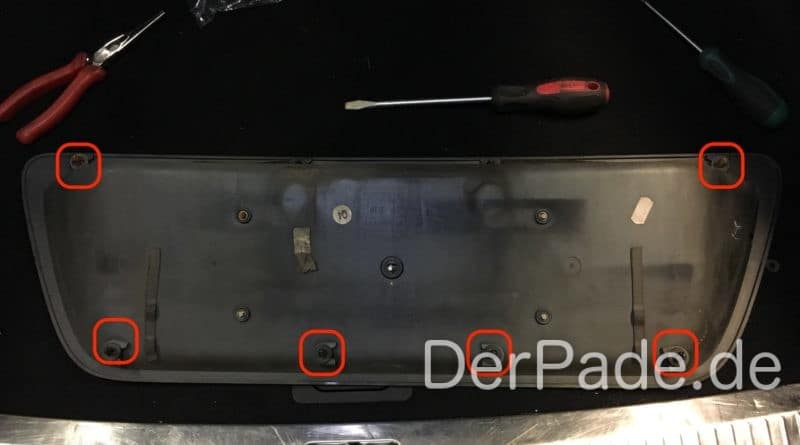 S203 LED Kennzeichenbeleuchtung einbauen Kenzeichenmulde